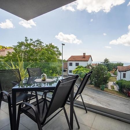 Villa Apartments Lela Rabac Buitenkant foto