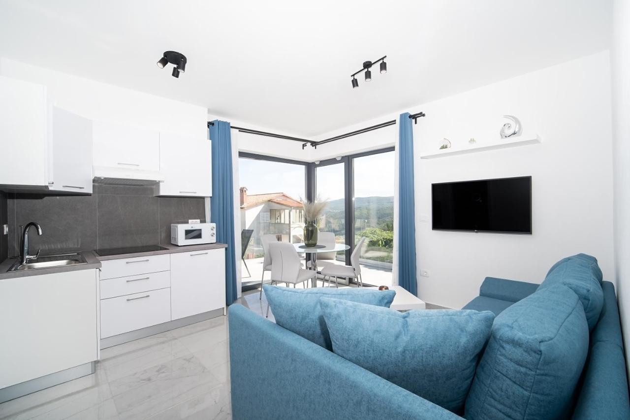 Villa Apartments Lela Rabac Buitenkant foto