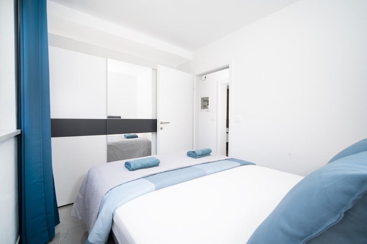 Villa Apartments Lela Rabac Buitenkant foto